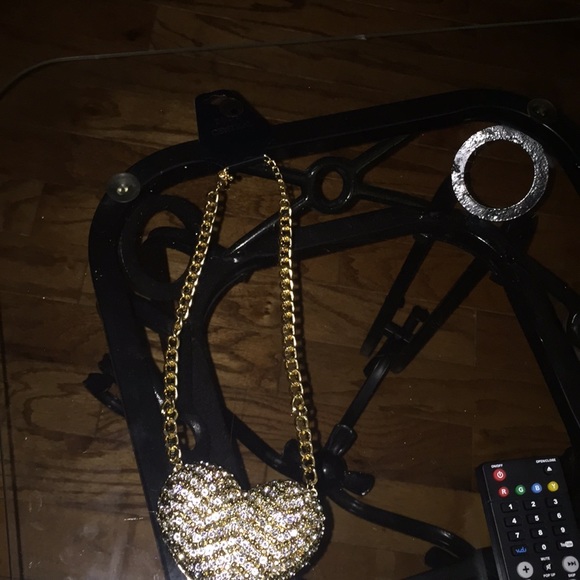 Beautiful heart ❤️ necklace - Picture 3 of 6